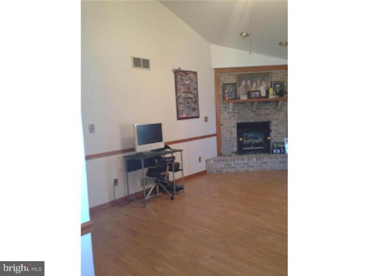 65 Eaton Road Pennsville, NJ 08070 - Photo 7 of 8