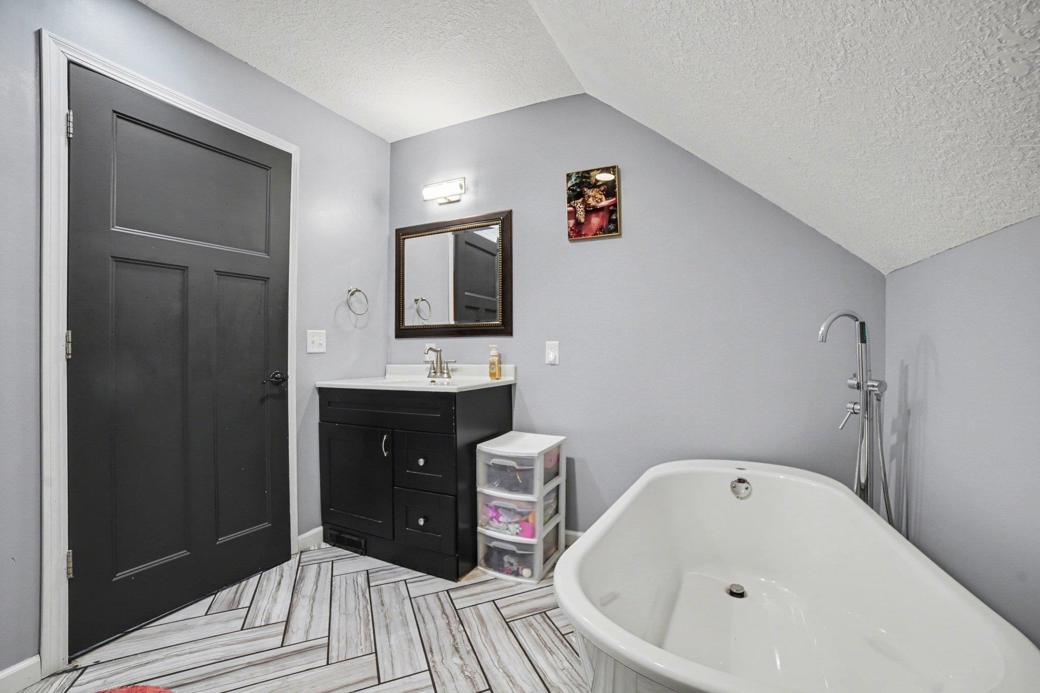 1031 North Jerome Road Ithaca, MI 48847 - Photo 20 of 36