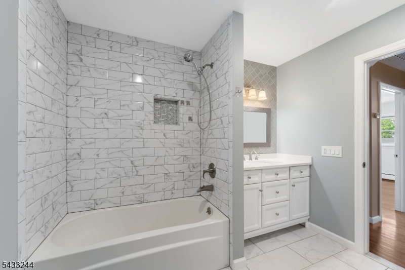 884 Peach Tree Road Union, NJ 07083 - Photo 15 of 24