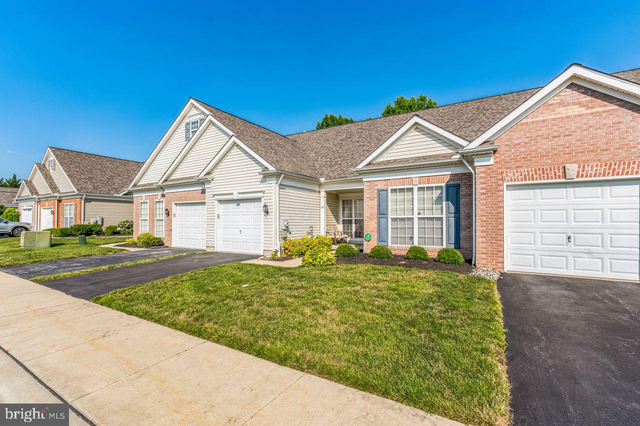 206 Derrickson Street Bear, DE 19701 - Photo 2 of 25