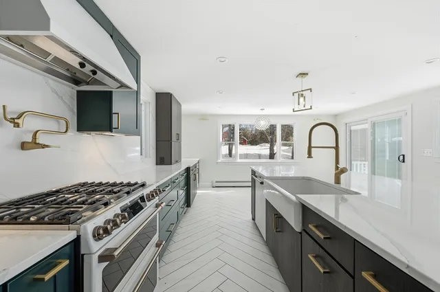 $1,799,000 | 124 Everett Street, Natick, MA 01760