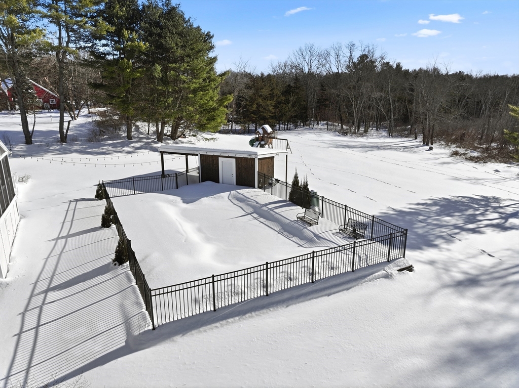 124 Everett Street Natick, MA 01760 - Photo 4 of 35