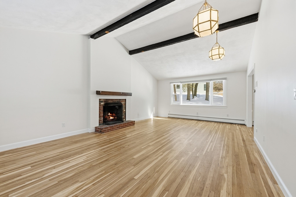 124 Everett Street Natick, MA 01760 - Photo 8 of 35