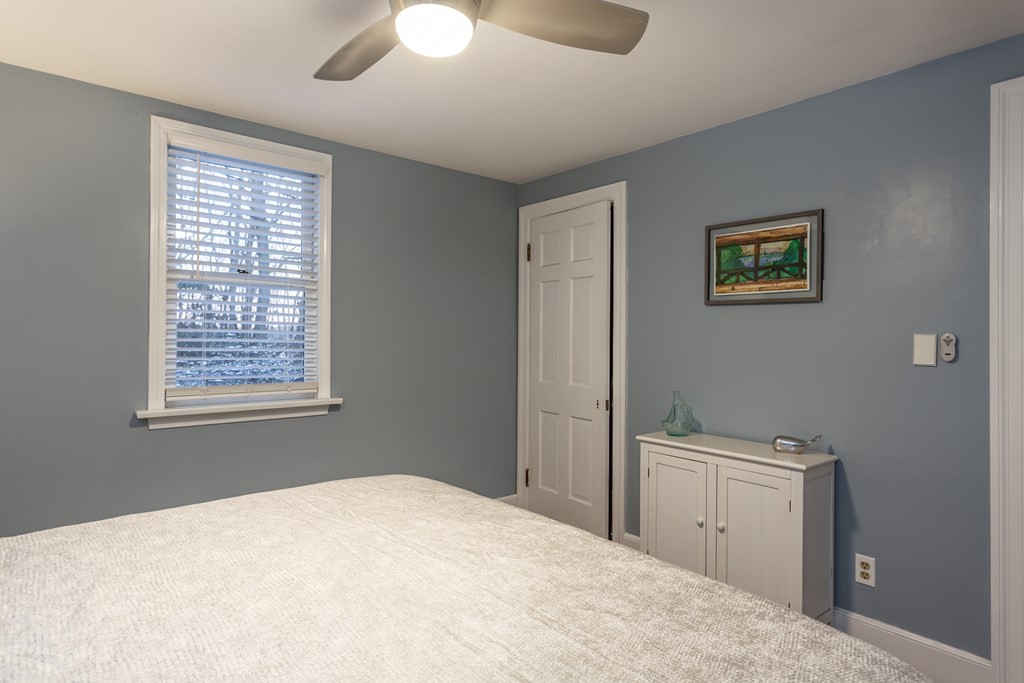 27 Sumner Road Weymouth, MA 02189 - Photo 11 of 21 Gallery Image 11