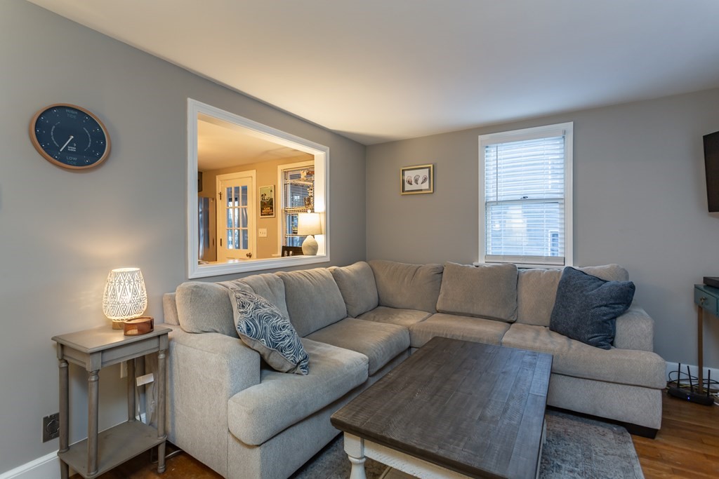 27 Sumner Road Weymouth, MA 02189 - Photo 5 of 21 Gallery Image 5