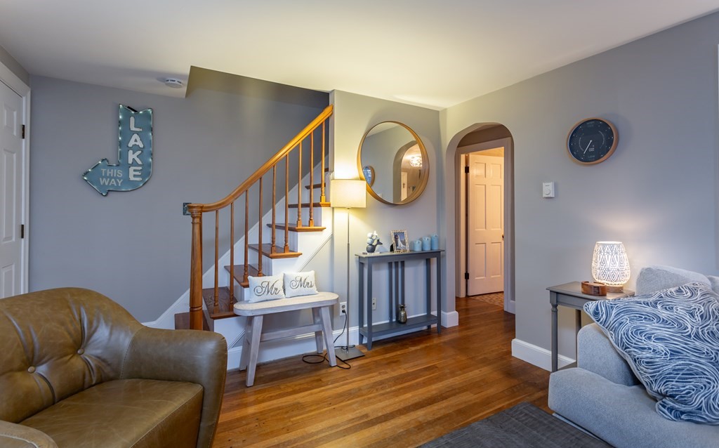 27 Sumner Road Weymouth, MA 02189 - Photo 7 of 21 Gallery Image 7