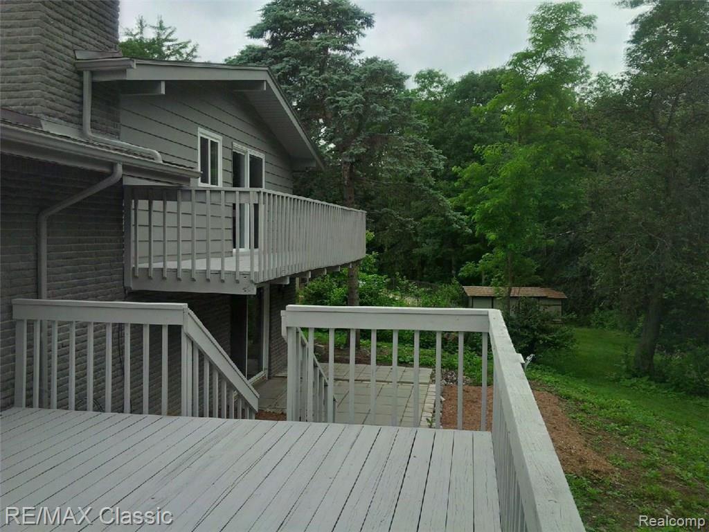 36124 Paddleford Road Farmington Hills, MI 48331 - Photo 4 of 22