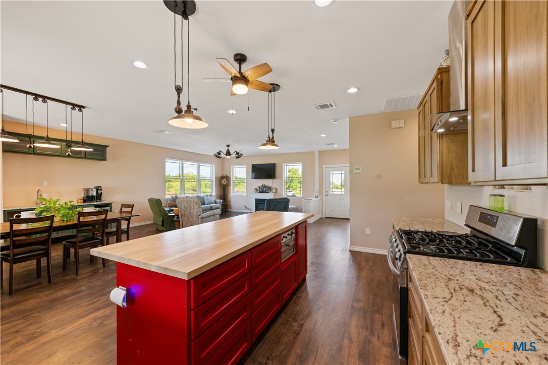 459 East Ridge Lane Kyle, TX 78640 - Photo 8 of 39