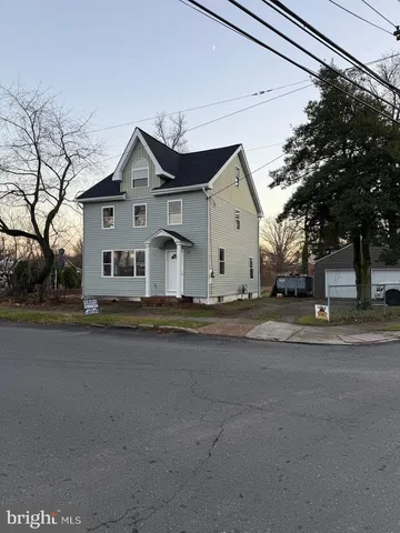 $2,900 | 111 East Barber Avenue, Woodbury, NJ 08096