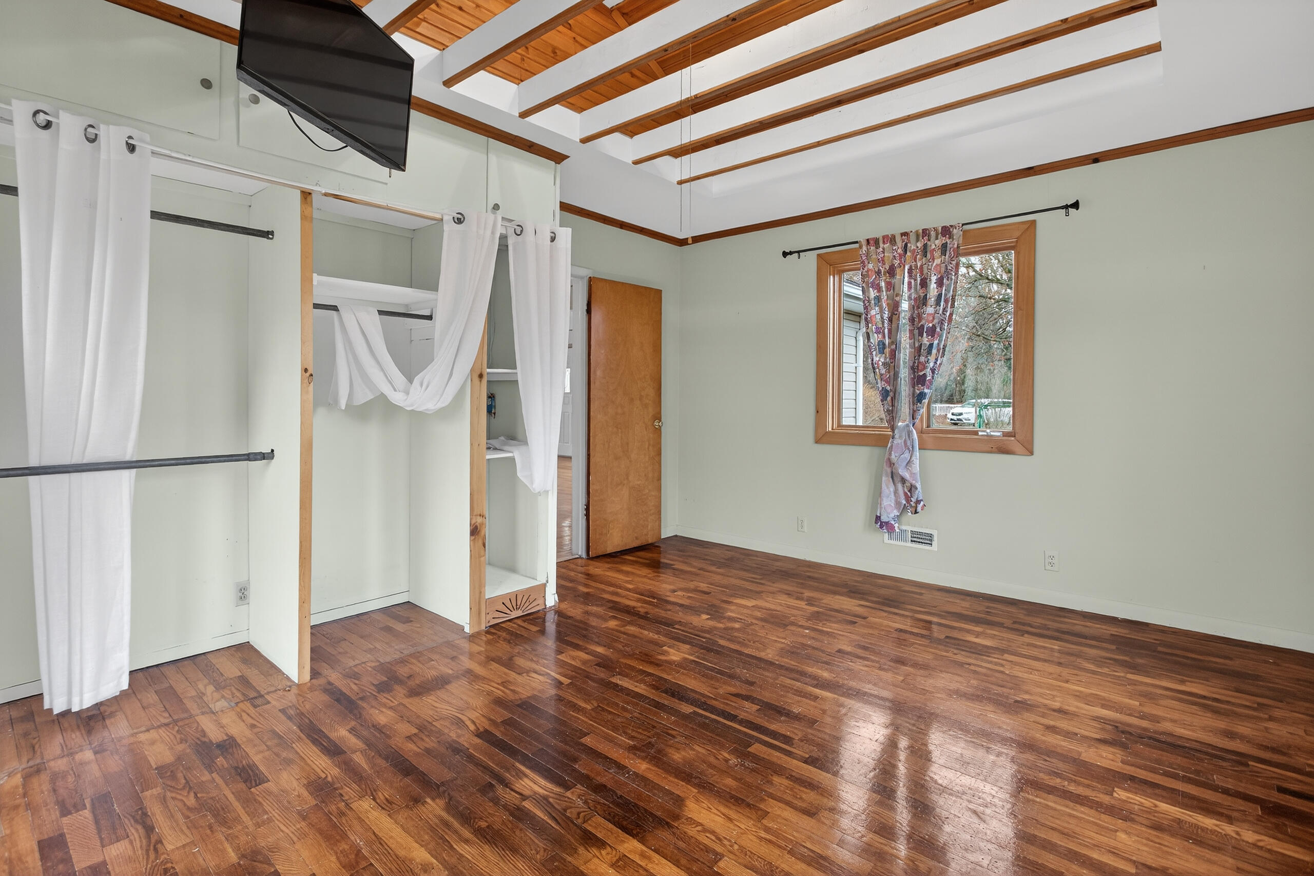 6246 Brooklyn Road Jackson, MI 49201 - Photo 14 of 72 Bedroom #1