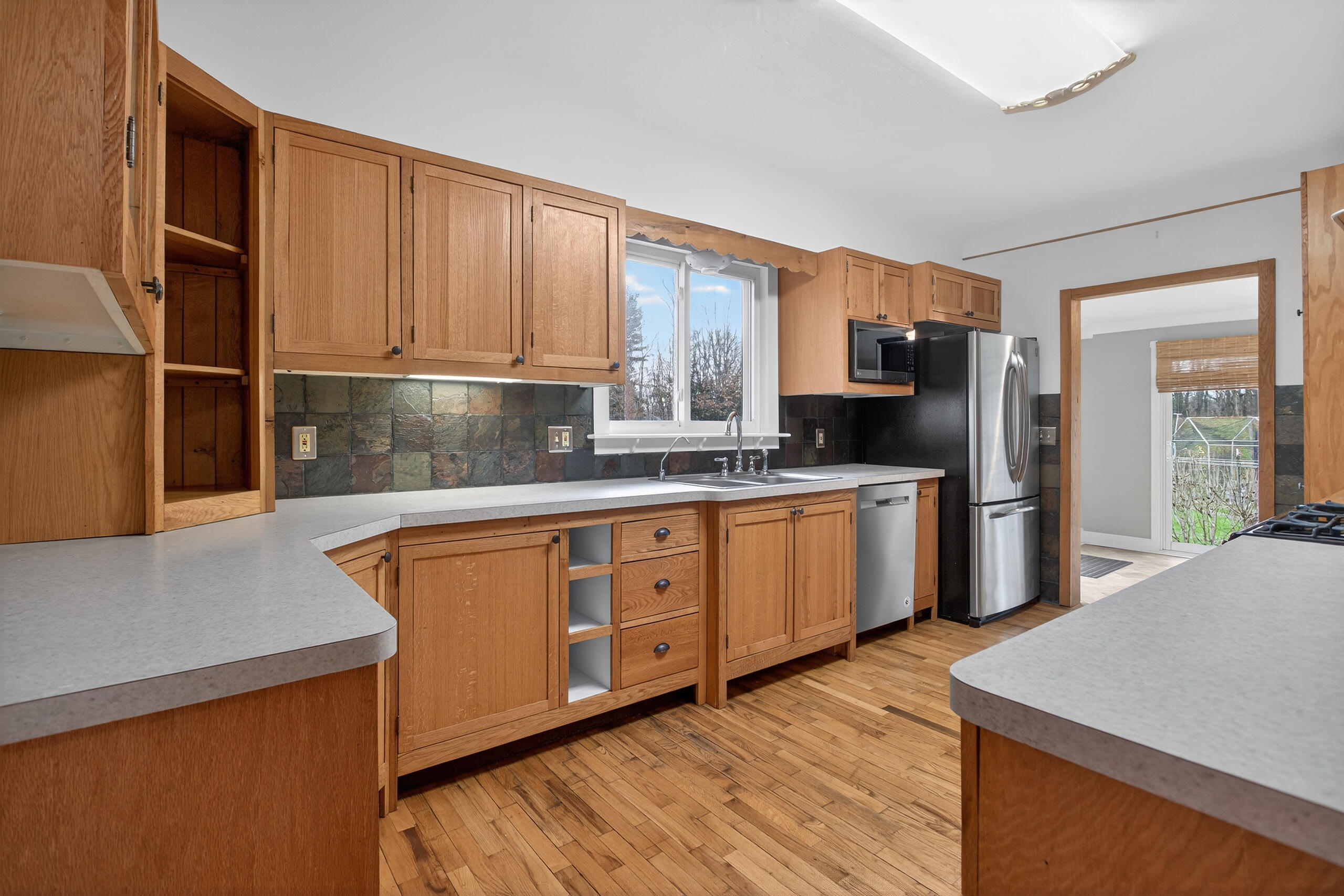 6246 Brooklyn Road Jackson, MI 49201 - Photo 15 of 72 Kitchen