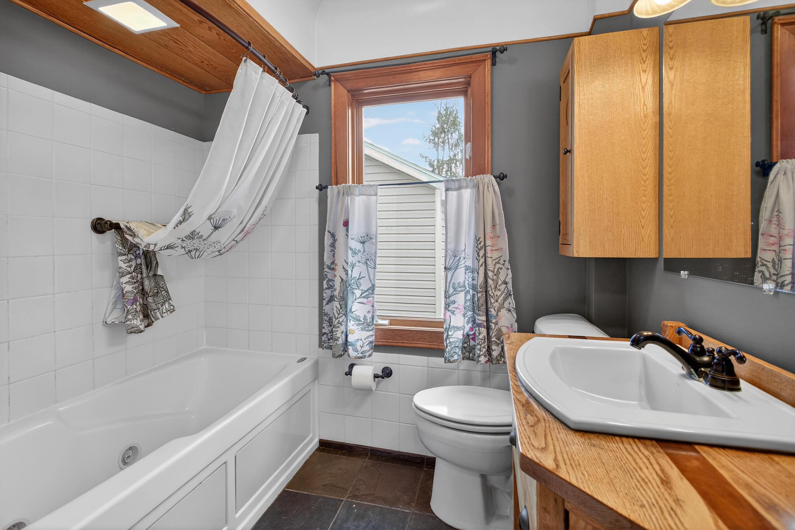 6246 Brooklyn Road Jackson, MI 49201 - Photo 26 of 72 Full Bath