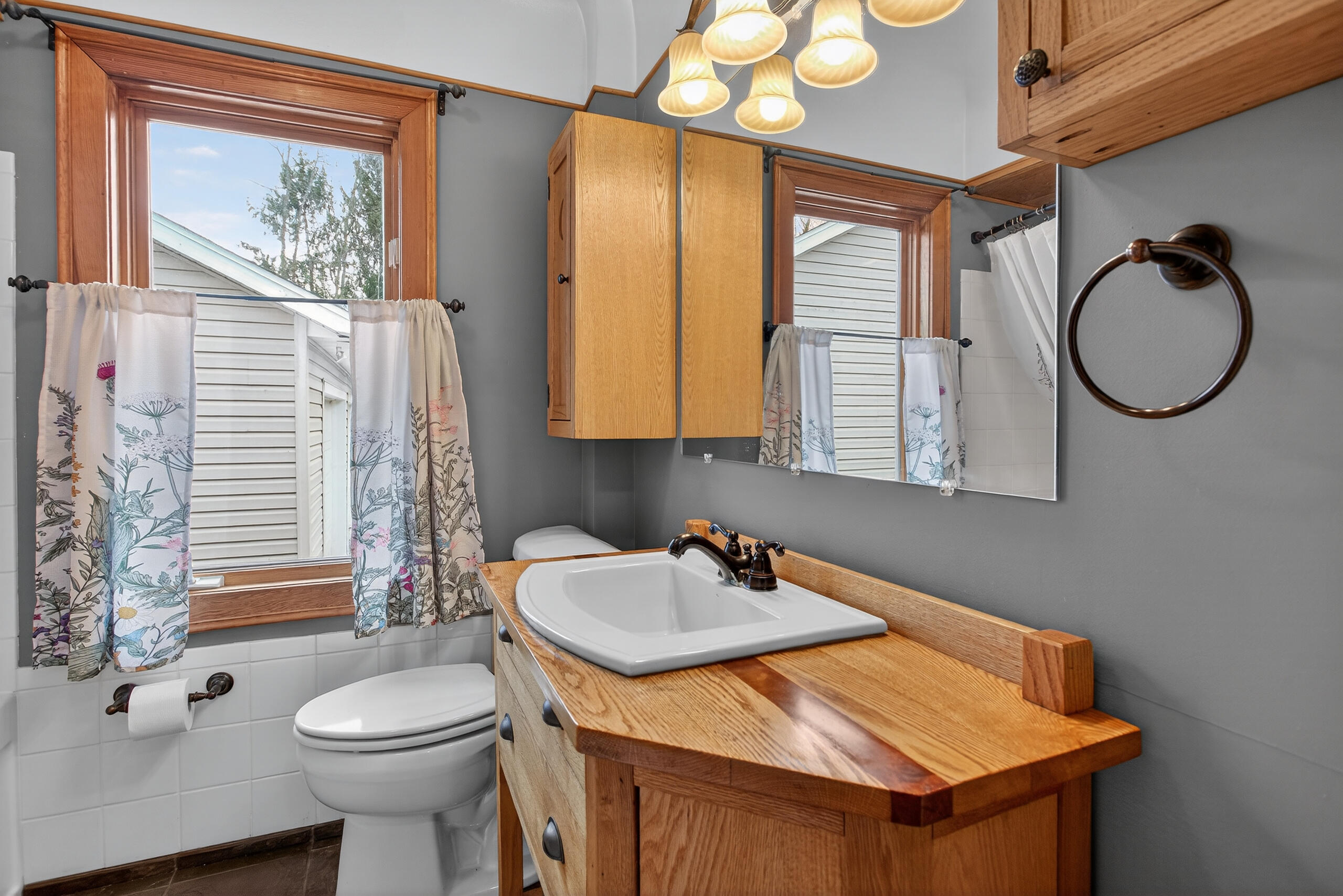 6246 Brooklyn Road Jackson, MI 49201 - Photo 27 of 72 Full Bath