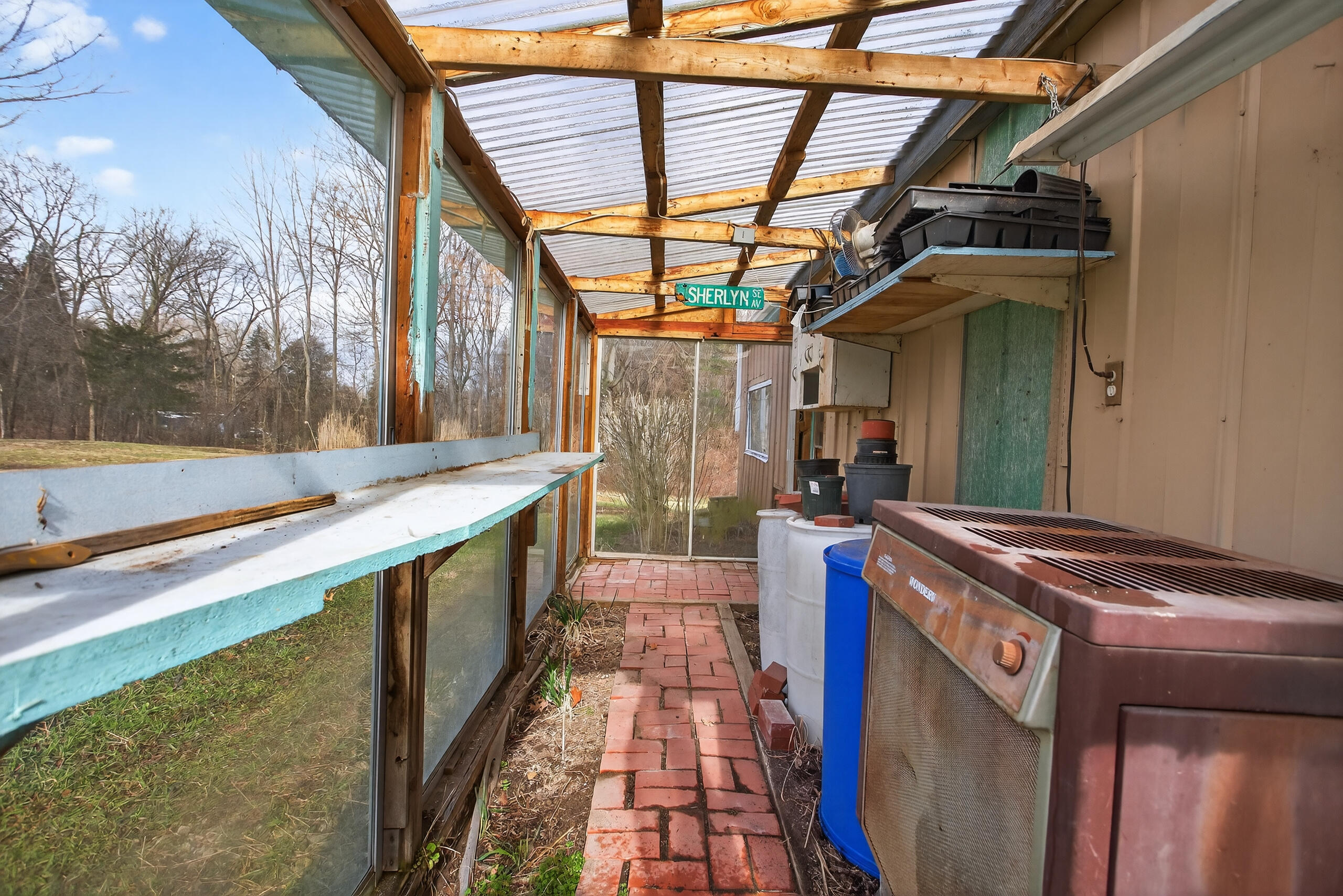 6246 Brooklyn Road Jackson, MI 49201 - Photo 44 of 72 Greenhouse
