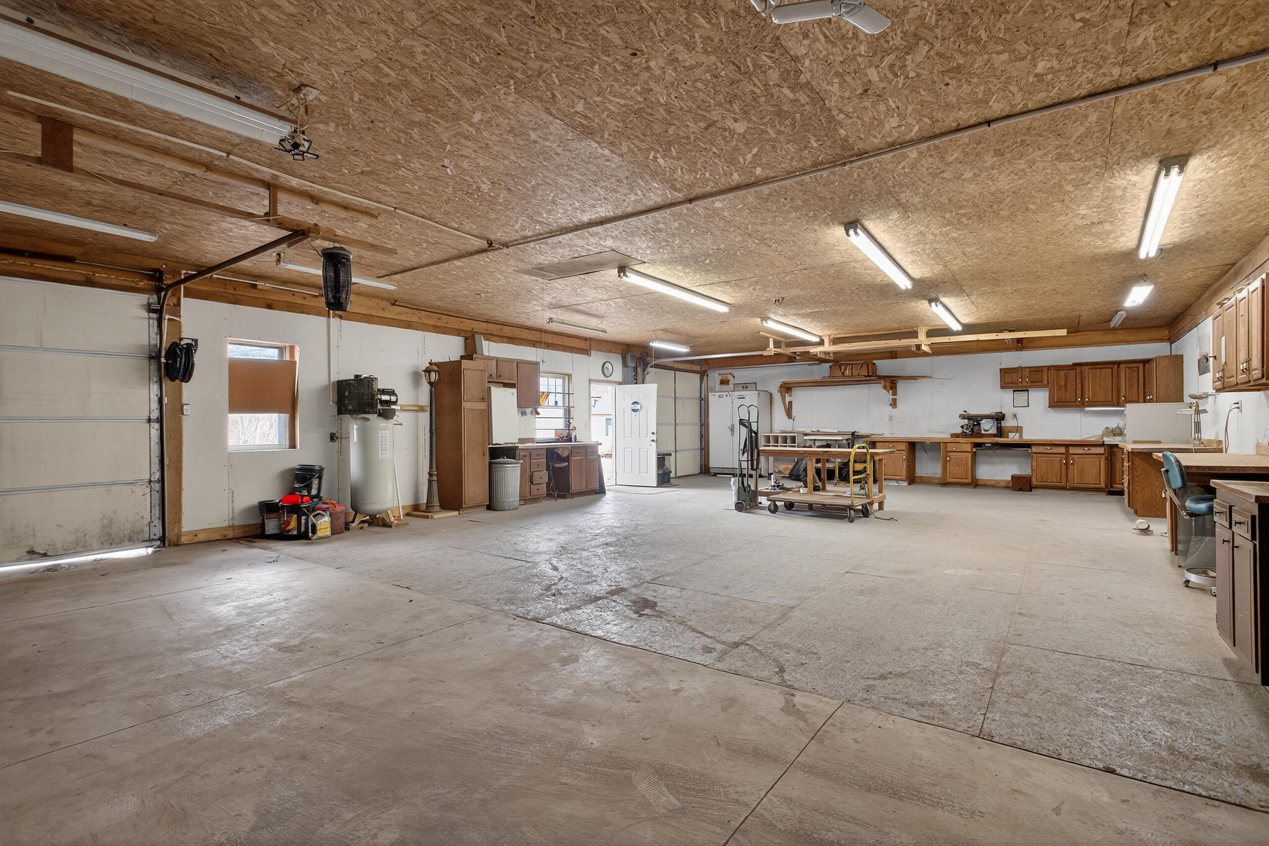 6246 Brooklyn Road Jackson, MI 49201 - Photo 47 of 72 Interior Pole Barn #1