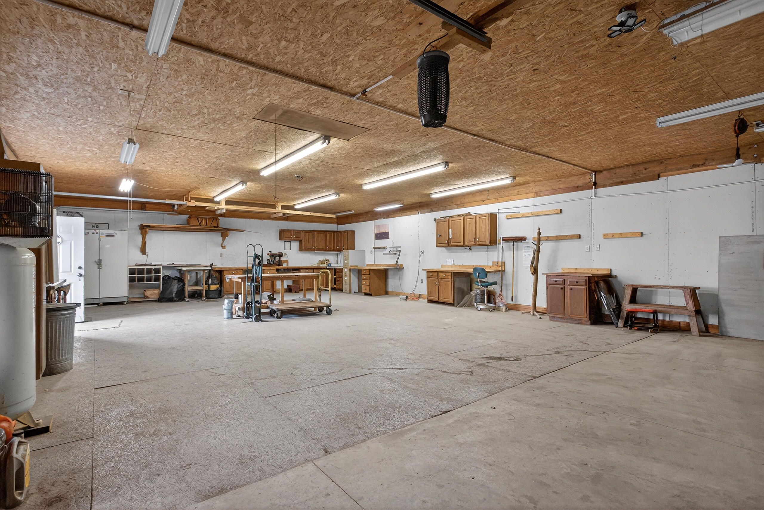 6246 Brooklyn Road Jackson, MI 49201 - Photo 48 of 72 Interior Pole Barn #1