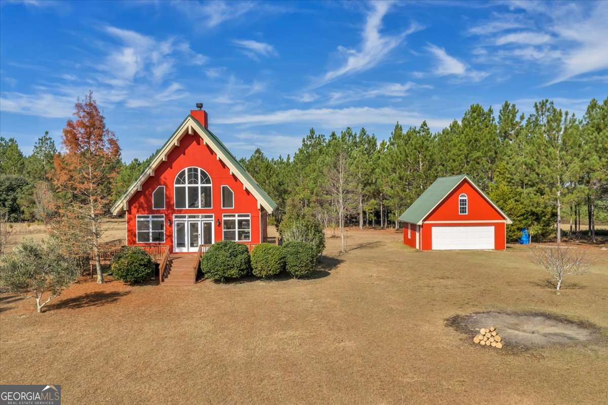 11157 Cannonville Road Rochelle, GA 31079 - Photo 28 of 38 a view of multiple houses with a yard