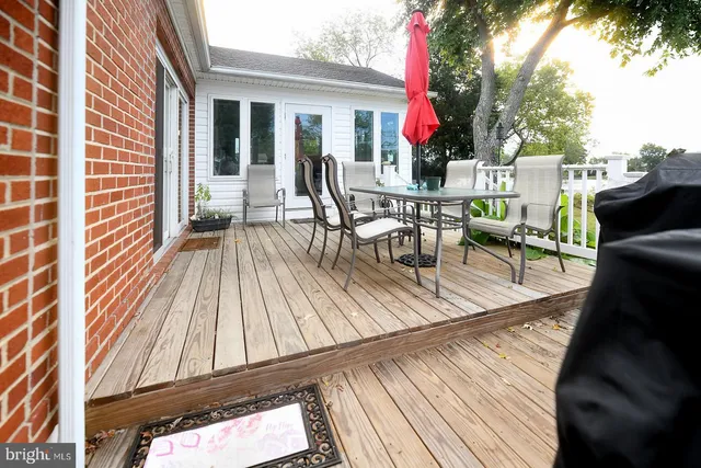 a view of a house with sitting area
