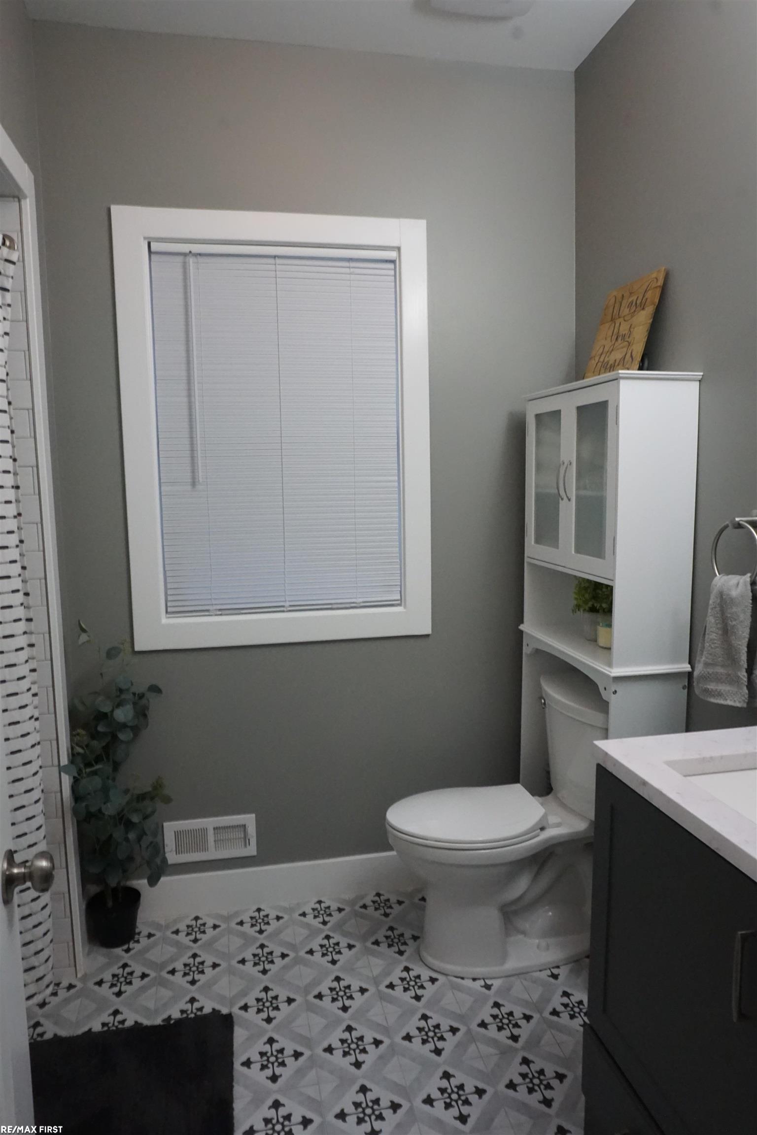 22838 Rausch Avenue Eastpointe, MI 48021 - Photo 15 of 21