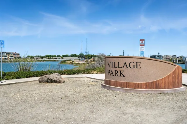 $1,170,000 | 636 Fan Tail Way, Unit 905, Redwood City, CA 94063