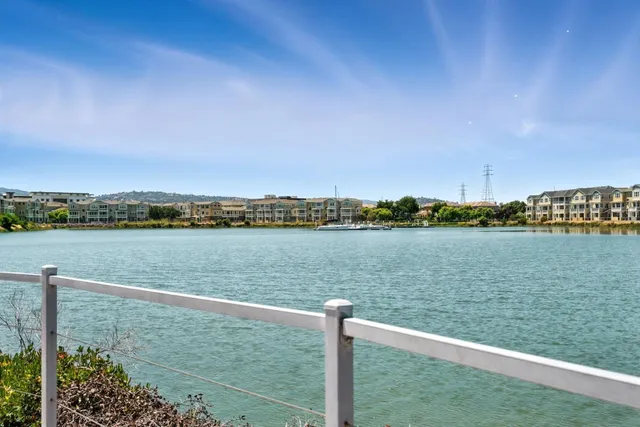 $1,170,000 | 636 Fan Tail Way, Unit 905, Redwood City, CA 94063