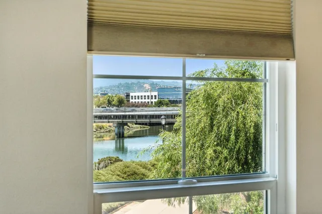 $1,170,000 | 636 Fan Tail Way, Unit 905, Redwood City, CA 94063