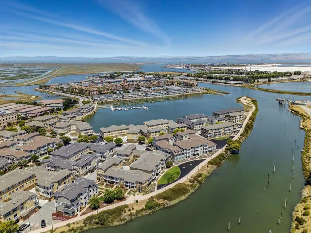 $1,170,000 | 636 Fan Tail Way, Unit 905, Redwood City, CA 94063
