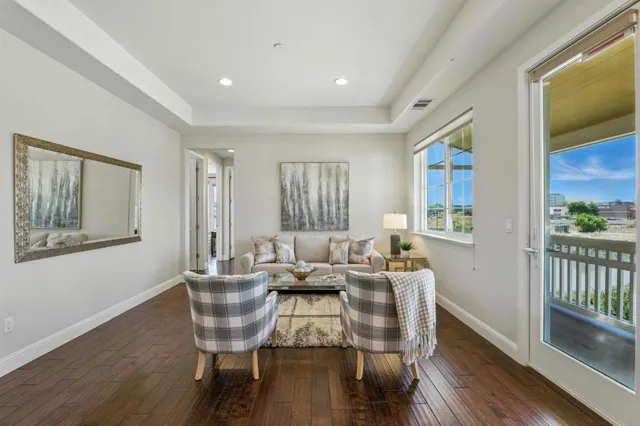 $1,170,000 | 636 Fan Tail Way, Unit 905, Redwood City, CA 94063