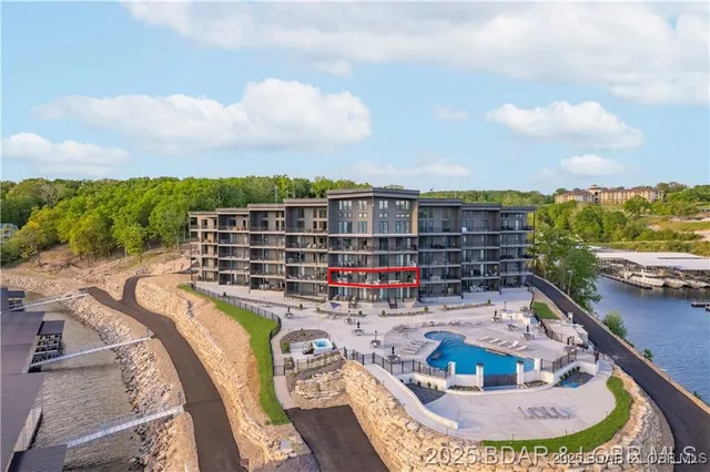 $1,450,000 | 182 Havens Place Drive, Unit 2D, Lake Ozark, MO 65049