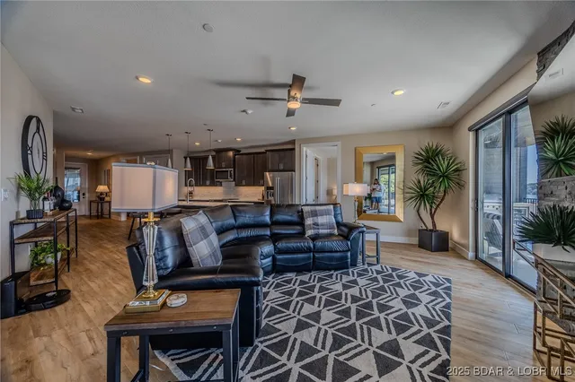$1,450,000 | 182 Havens Place Drive, Unit 2D, Lake Ozark, MO 65049