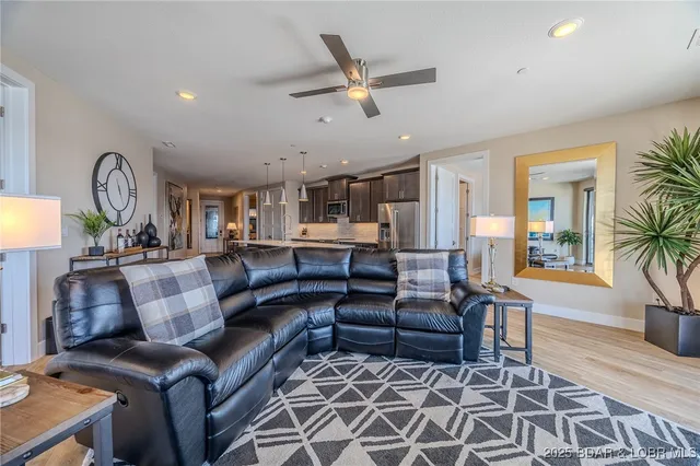 $1,450,000 | 182 Havens Place Drive, Unit 2D, Lake Ozark, MO 65049