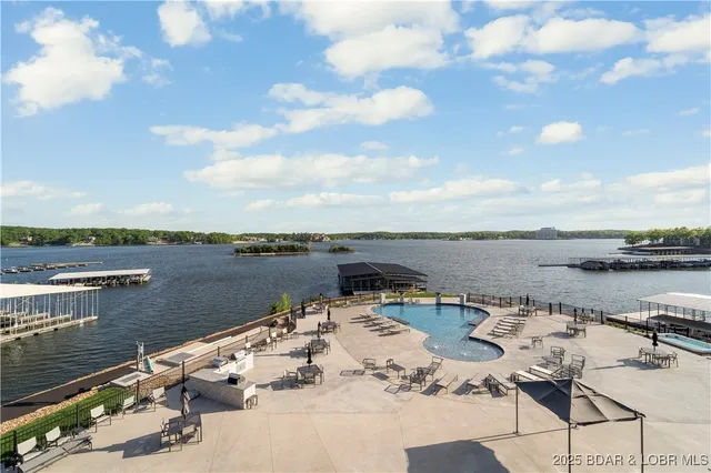 $1,450,000 | 182 Havens Place Drive, Unit 2D, Lake Ozark, MO 65049