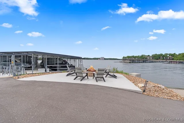 $1,450,000 | 182 Havens Place Drive, Unit 2D, Lake Ozark, MO 65049