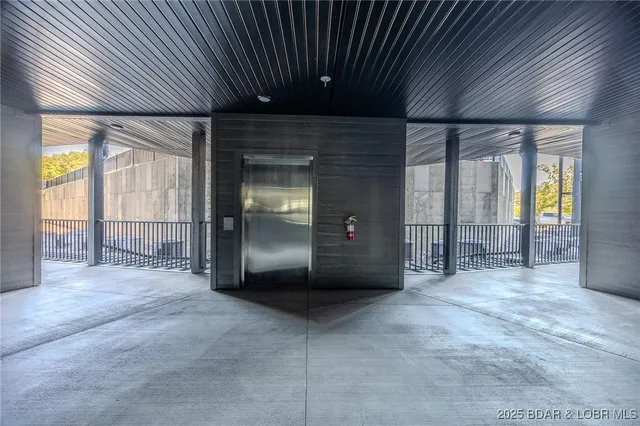 $1,450,000 | 182 Havens Place Drive, Unit 2D, Lake Ozark, MO 65049