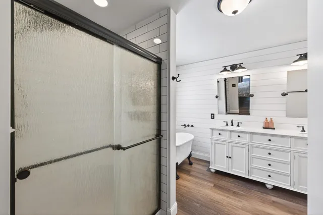 $550,000 | 2231 100th Street, New Richmond, WI 54017