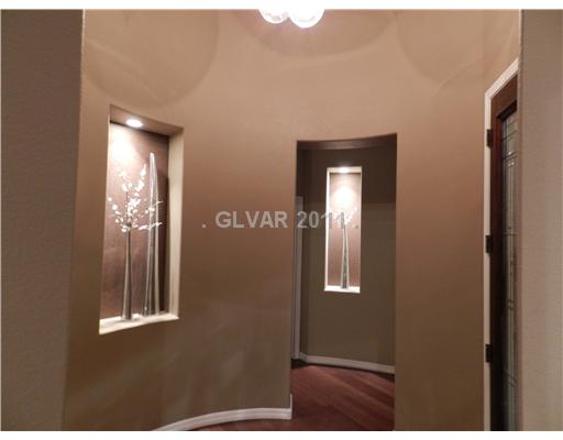 17 Kennesaw Road Henderson, NV 89052 - Photo 14 of 23 Interior Space/Layout. foyer