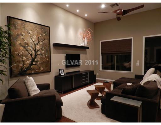 17 Kennesaw Road Henderson, NV 89052 - Photo 8 of 23 Living Room. great room