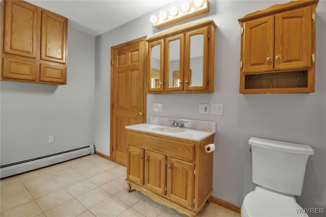 6963 Hillside Drive Pavilion, NY 14525 - Photo 15 of 48 Primary En-suite Bath