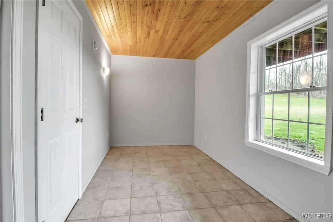 6963 Hillside Drive Pavilion, NY 14525 - Photo 23 of 48 Bedroom 3