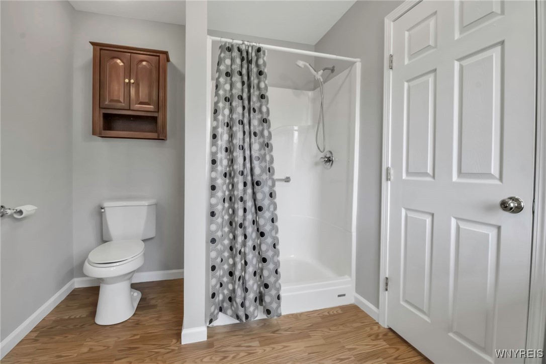 6963 Hillside Drive Pavilion, NY 14525 - Photo 38 of 48 En-suite Bathroom