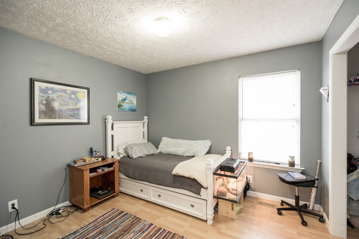1025 Golden Pond Road Chapmansboro, TN 37035 - Photo 14 of 24 Gallery Image 14