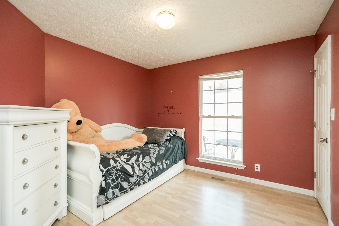 1025 Golden Pond Road Chapmansboro, TN 37035 - Photo 16 of 24 Gallery Image 16