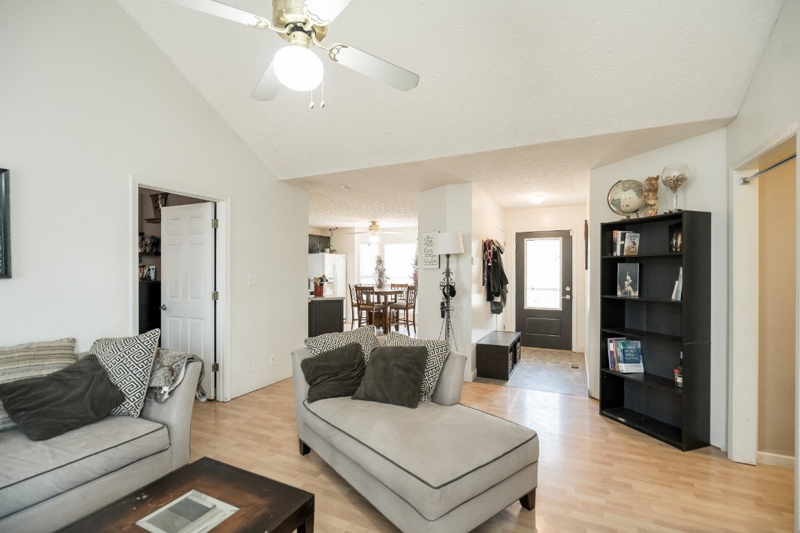1025 Golden Pond Road Chapmansboro, TN 37035 - Photo 4 of 24 Gallery Image 4