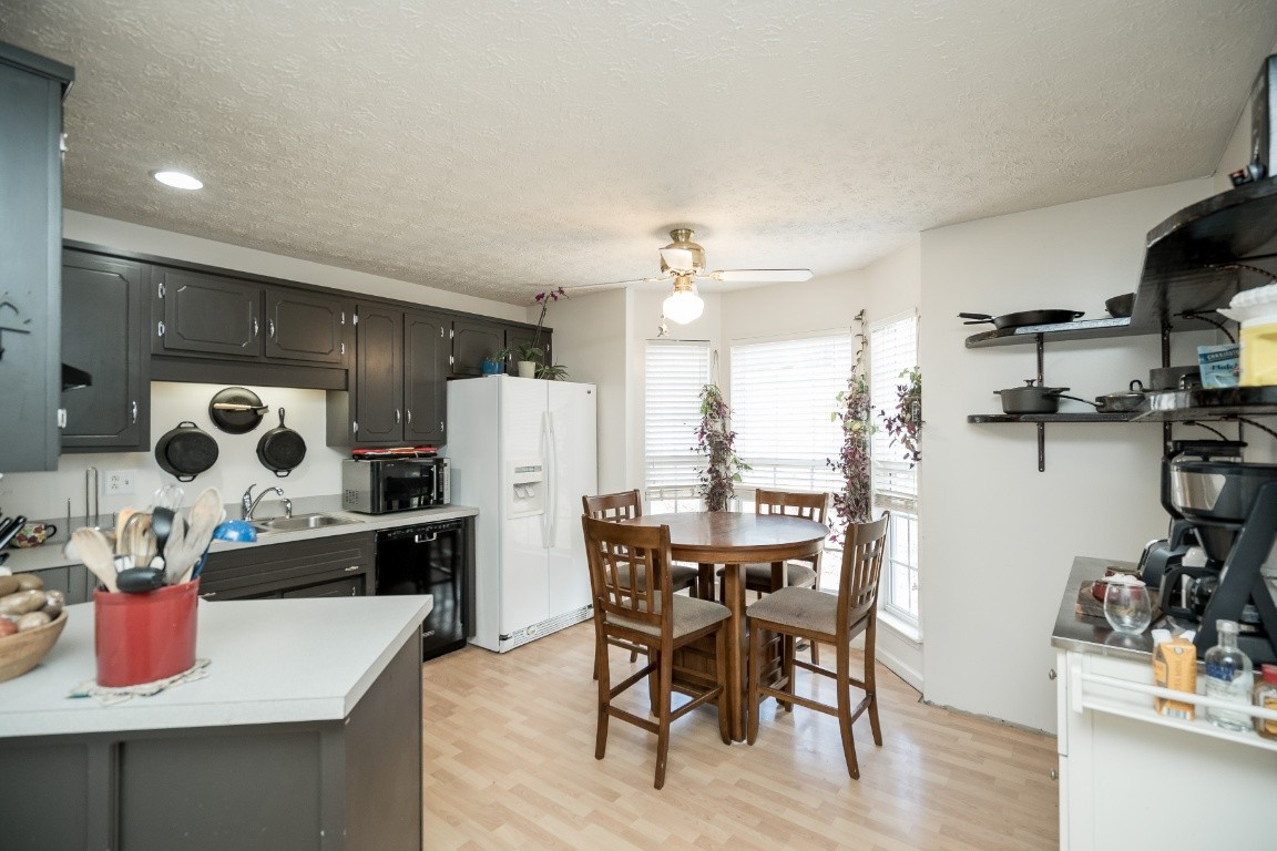 1025 Golden Pond Road Chapmansboro, TN 37035 - Photo 5 of 24 Gallery Image 5