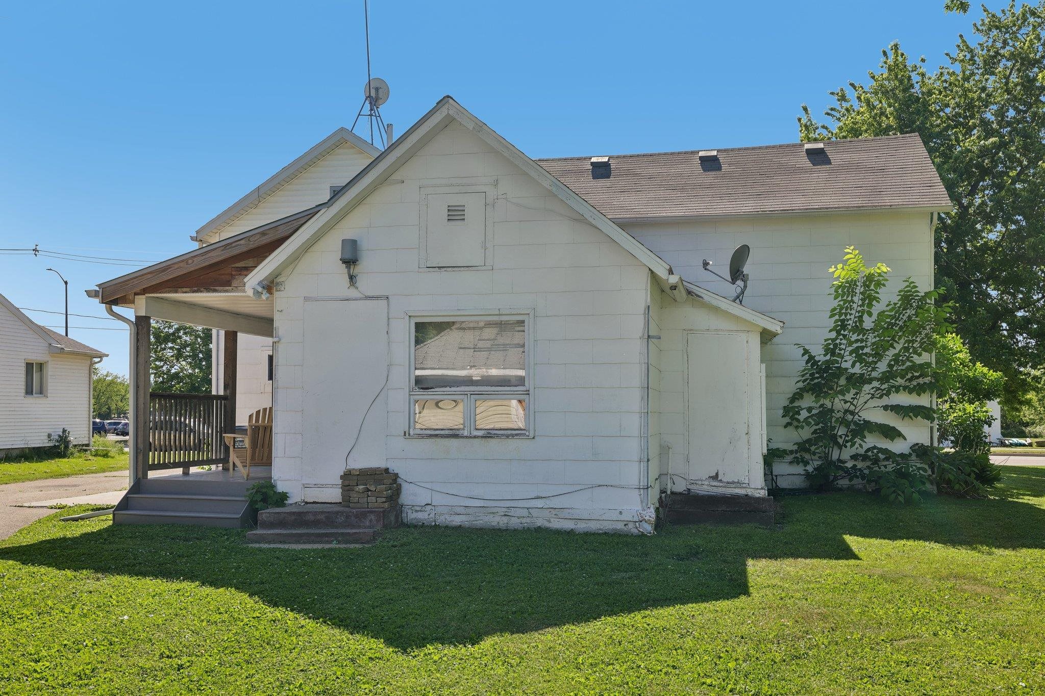 1027 Farnham Street Columbus, WI 53925 - Photo 36 of 39