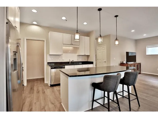 $535,000 | 17775 Valley Cove Court, Wayzata, MN 55391