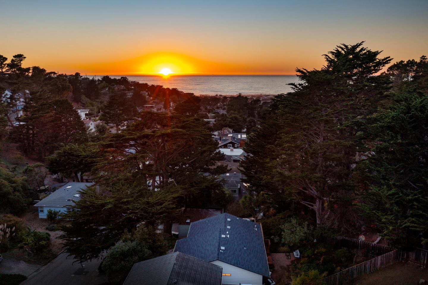 701 Canyon Drive Pacifica, CA 94044 - Photo 31 of 42 an aerial view of residential houses with outdoor space and trees