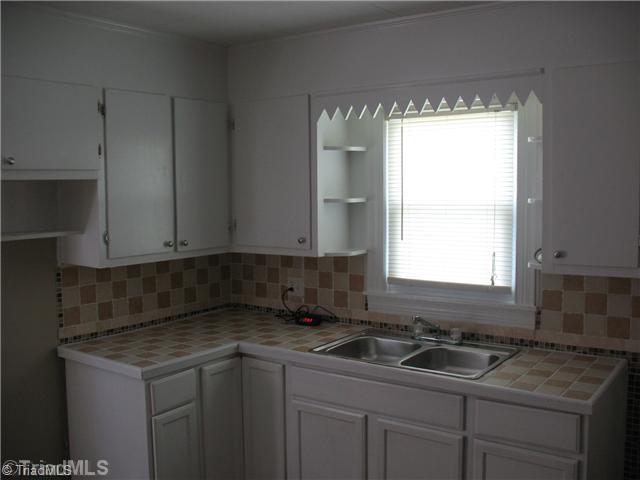 1067 Cromer Road King, NC 27021 - Photo 6 of 13 Kitchen.