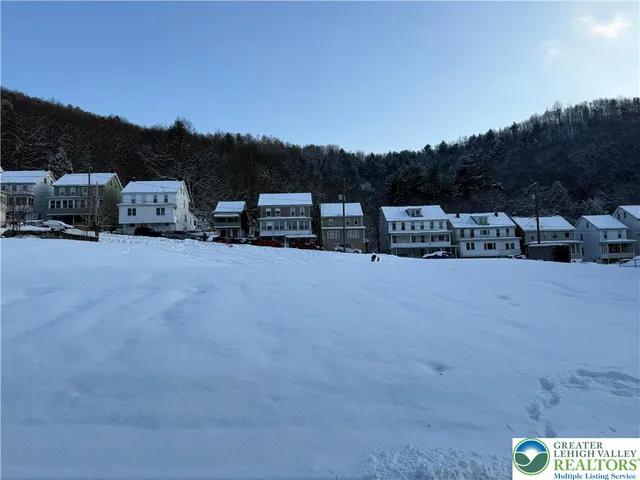 $20,000 | West High Street, Nesquehoning, PA 18240