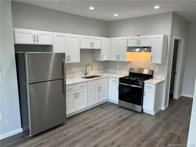 $1,450 | 893 Main Street, Unit 205, Manchester, CT 06040